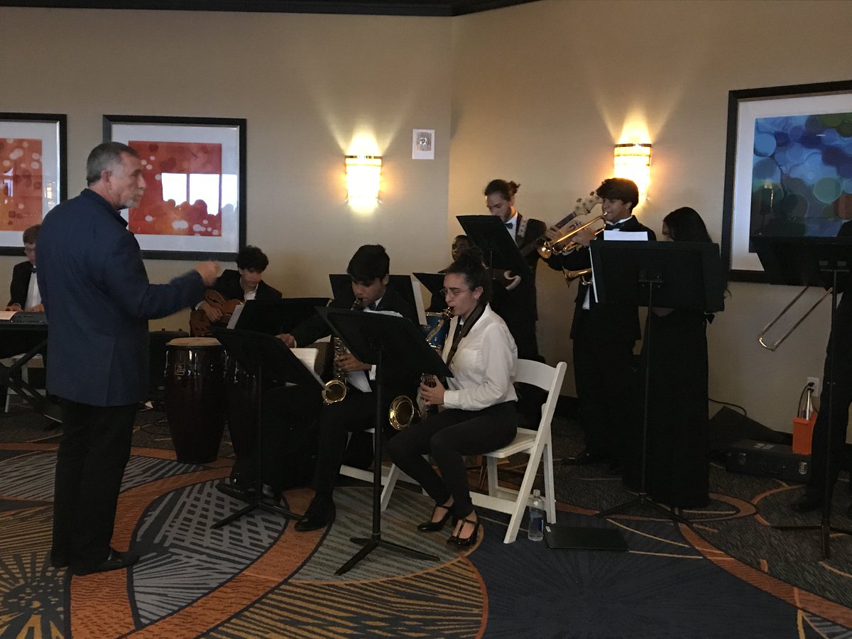 CambridgeInt's tweet photo. One of the major highlights from #cscmiami this weekend - the Ronald W. Reagan/ Doral Senior High School @MDCPS band performed for delegates and were in particularly fine form! Many thanks to the band for taking the time on a Saturday to play for us 🙂 https://t.co/usCZsKIPDB