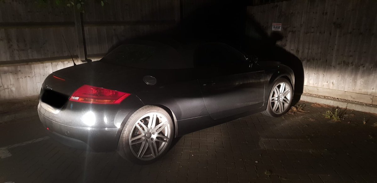 MPSBarkDag's tweet photo. #KGTeamD found two more stolen vehicles during night shifts. Owners have been informed and vehicles off for forensics. @EssexPoliceUK #teamwork https://t.co/M1CSONmVig