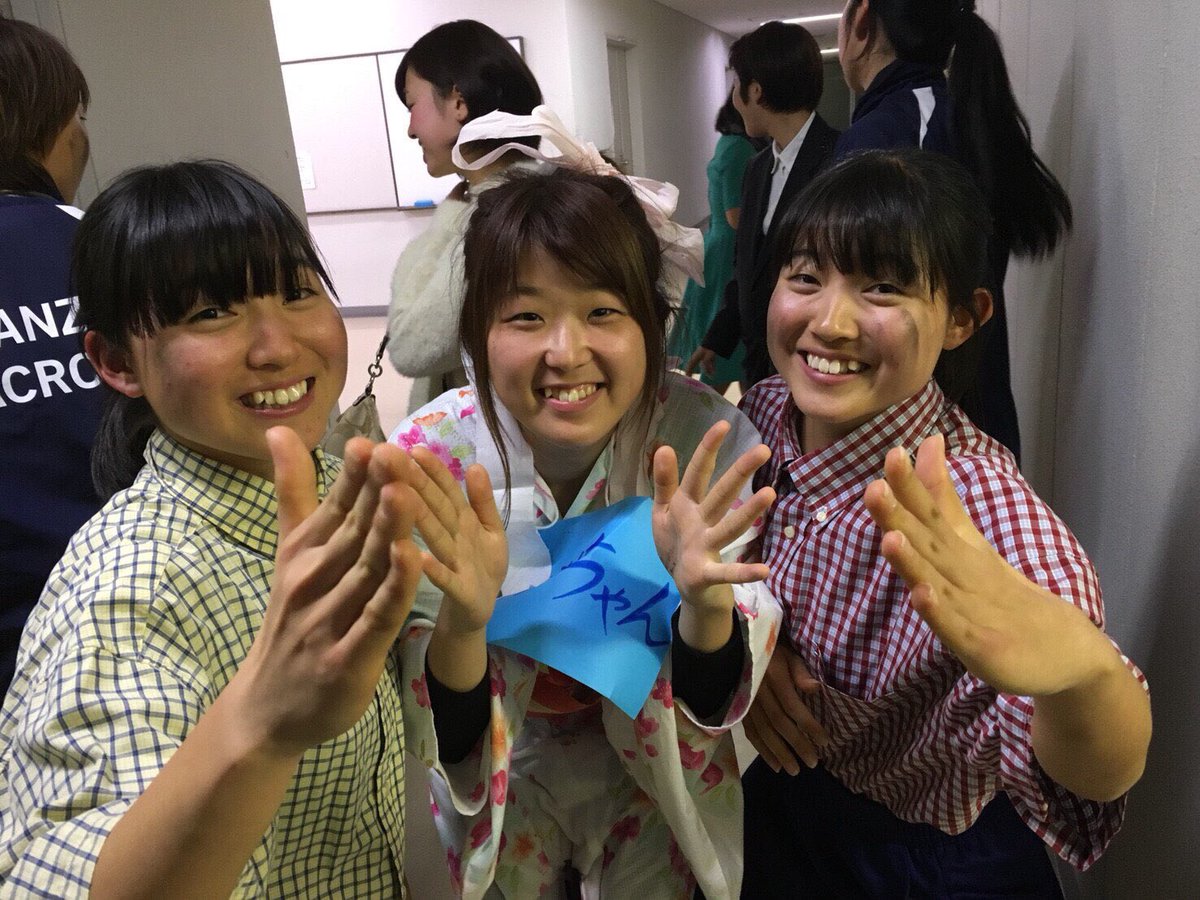 18laschicas's tweet photo. ラスチカスにはバイトも一緒にやってる人はたくさんいます😊⭐️
部活に入っていても、バイトも勉強も、もちろん遊ぶことも両立させて充実した大学生生活を送ることができます🤣
#南山大学 #女子ラクロス #毎日ラスチカス #バイト #二次募集 https://t.co/dWYRdtd5Y2