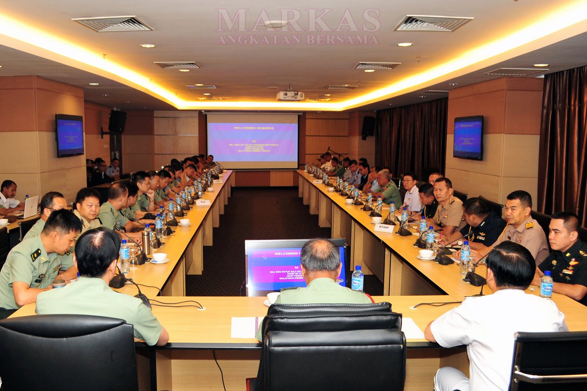 myjointforce's tweet photo. Majlis Pembukaan Main Planning Conference (MPC) telah disempurnakan oleh Ketua Staf Markas Angkatan Bersama, Mejar Jeneral Datuk Haji Masrani bin Paiman di Dewan Perkasa Wisma Angkatan Tentera Malaysia.
#jointplanningprocess
#interoperability 
#defencediplomacy https://t.co/l1MJTFJqdO