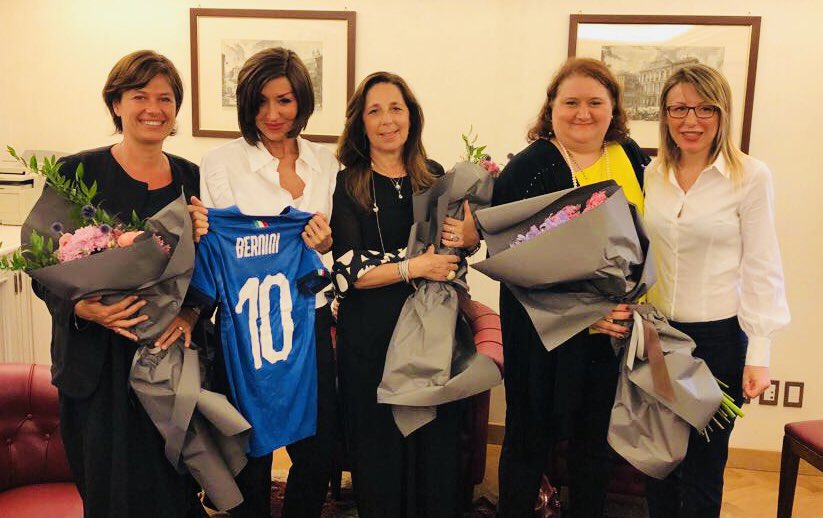 Quello di oggi è l’inizio di un’avventura speciale, “Un goal al 90’ – Quarta Categoria” al #Senato, che coinvolge tantissimi ragazzi e giovani animati da un entusiasmo particolare, dal desiderio di dimostrare che si può andare oltre i propri limiti annamariabernini.it/oggi-manifesta…