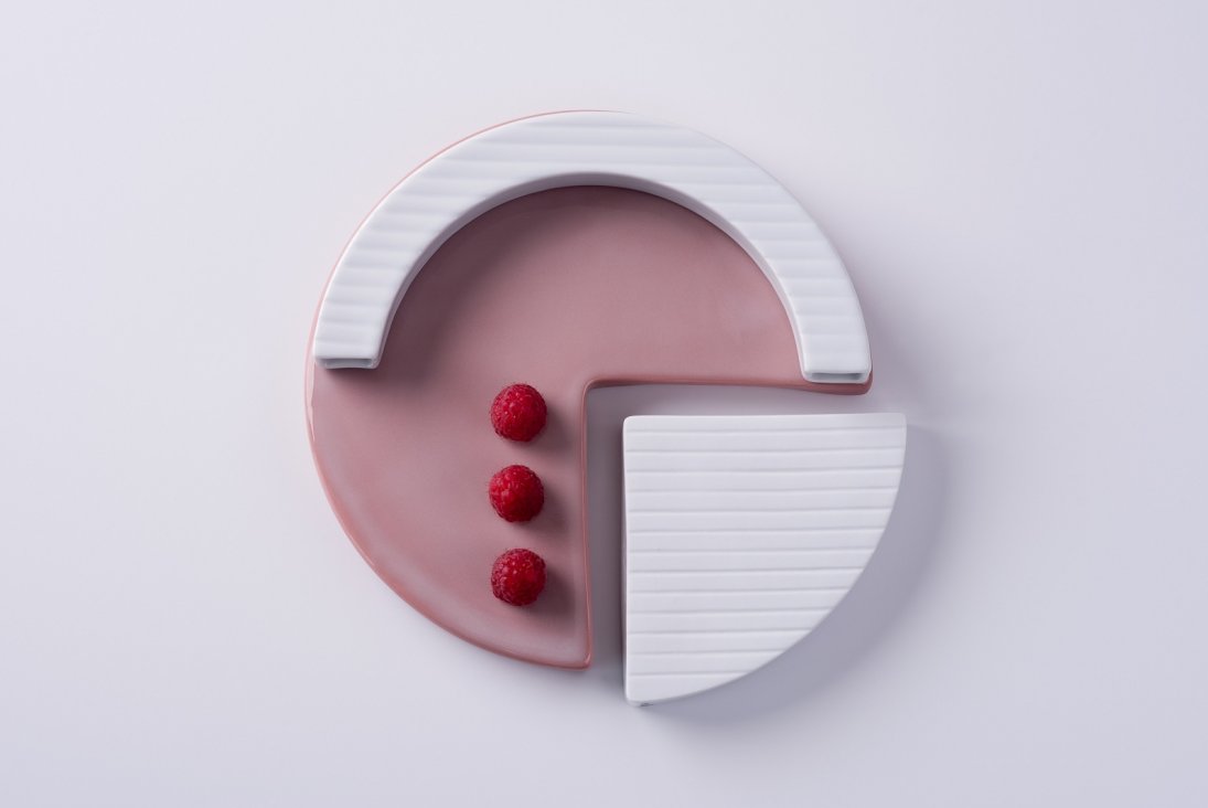 UAL's tweet photo. What can good design do for the eating experience? Ceramic students from @csm_news and other international institutions are showing their projects in New York until September. Read more on @CreativeBoom: https://t.co/YGxNkbgxZ1 https://t.co/osSOhdK2fO