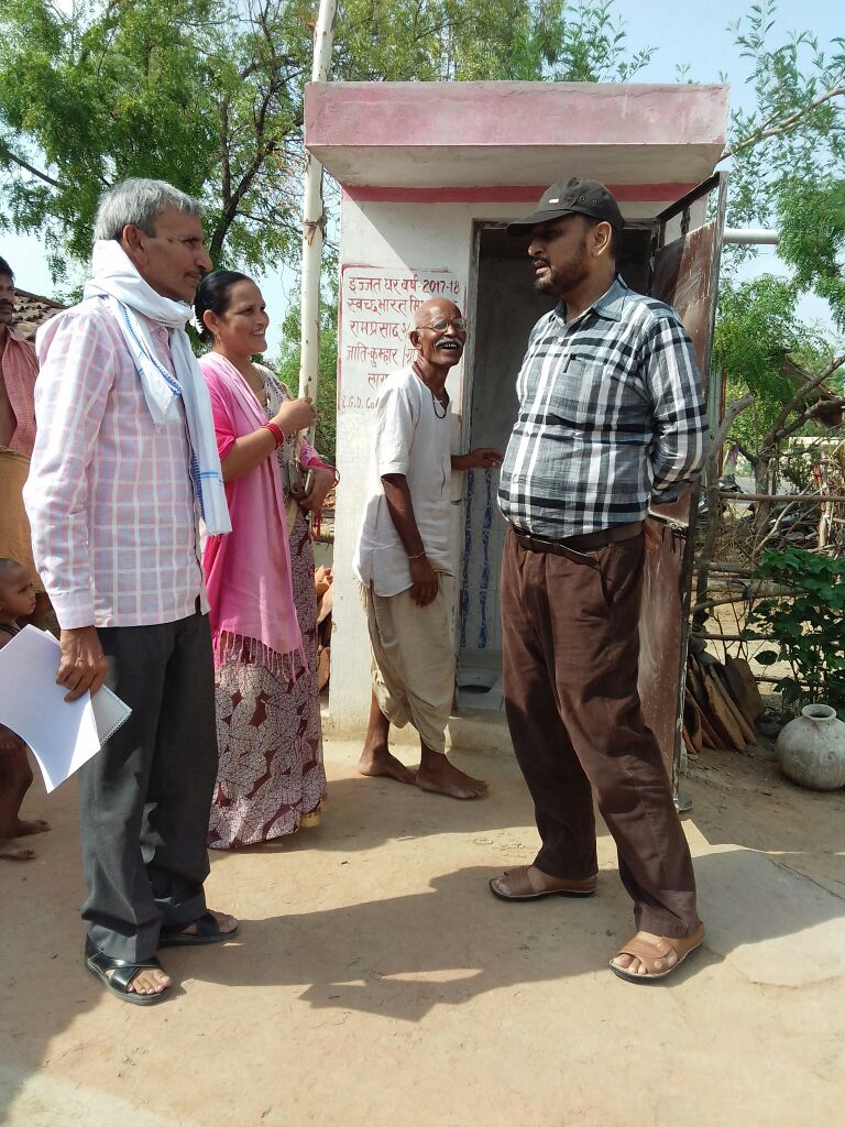 DC NRLM and ADO Panchayat of Kurara block in Hamirpur set out to verify the quality aspects of toilets on a 39-point checklist
#ZSBP #ZSBPUP <a href="/paramiyer_/">Param Iyer</a> <a href="/swachhbharat/">Swachh Bharat Mission - Grameen</a>