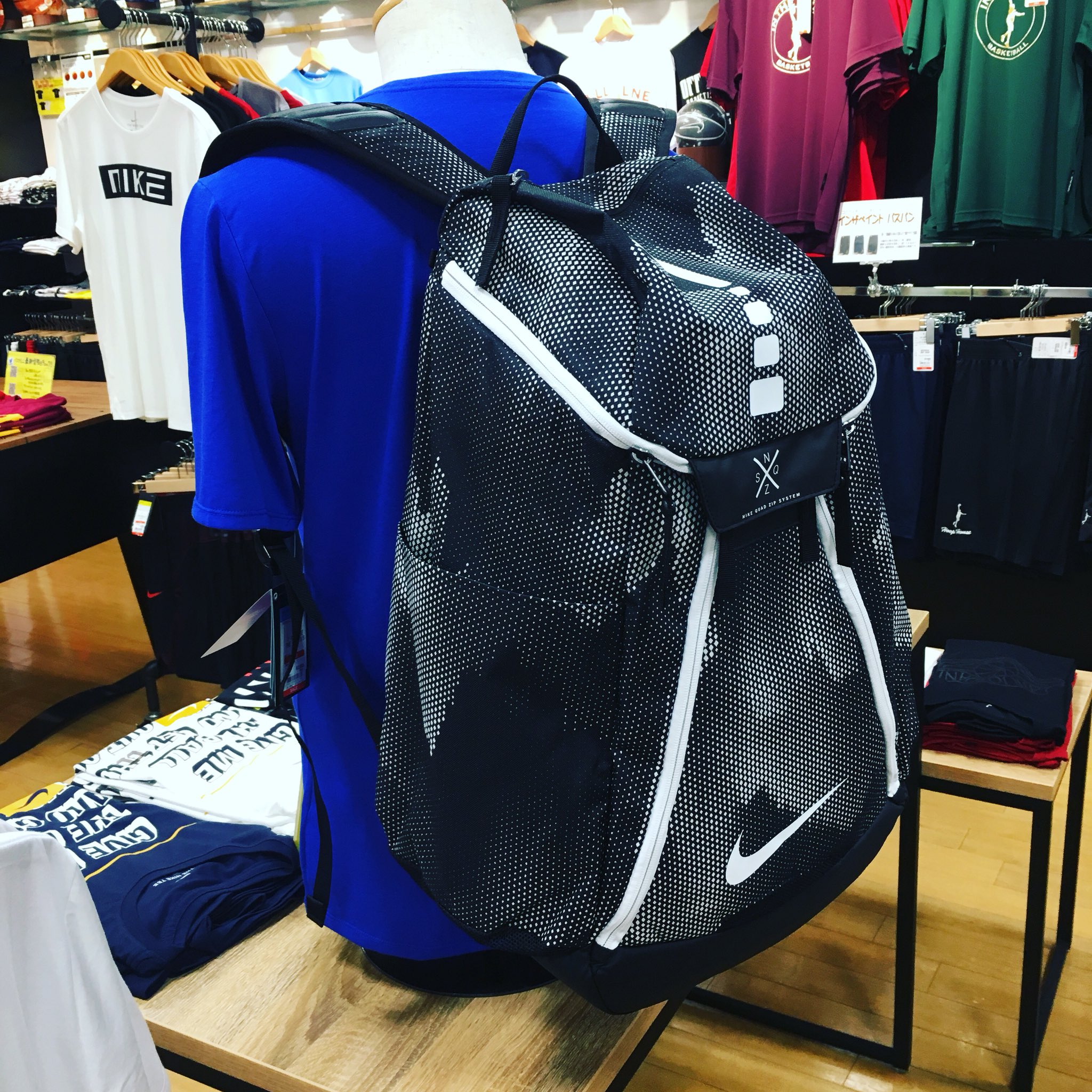 Hoophouse コイケスポーツバスケット 大容量のナイキバッグパックこのカラーのみ 9 7を 5 999です 練習用 遠征用に 数量限定なのでお早めに Nike Basketball ナイキ バスケットボール バックパック 大容量 T Co Qitiakwpml Twitter