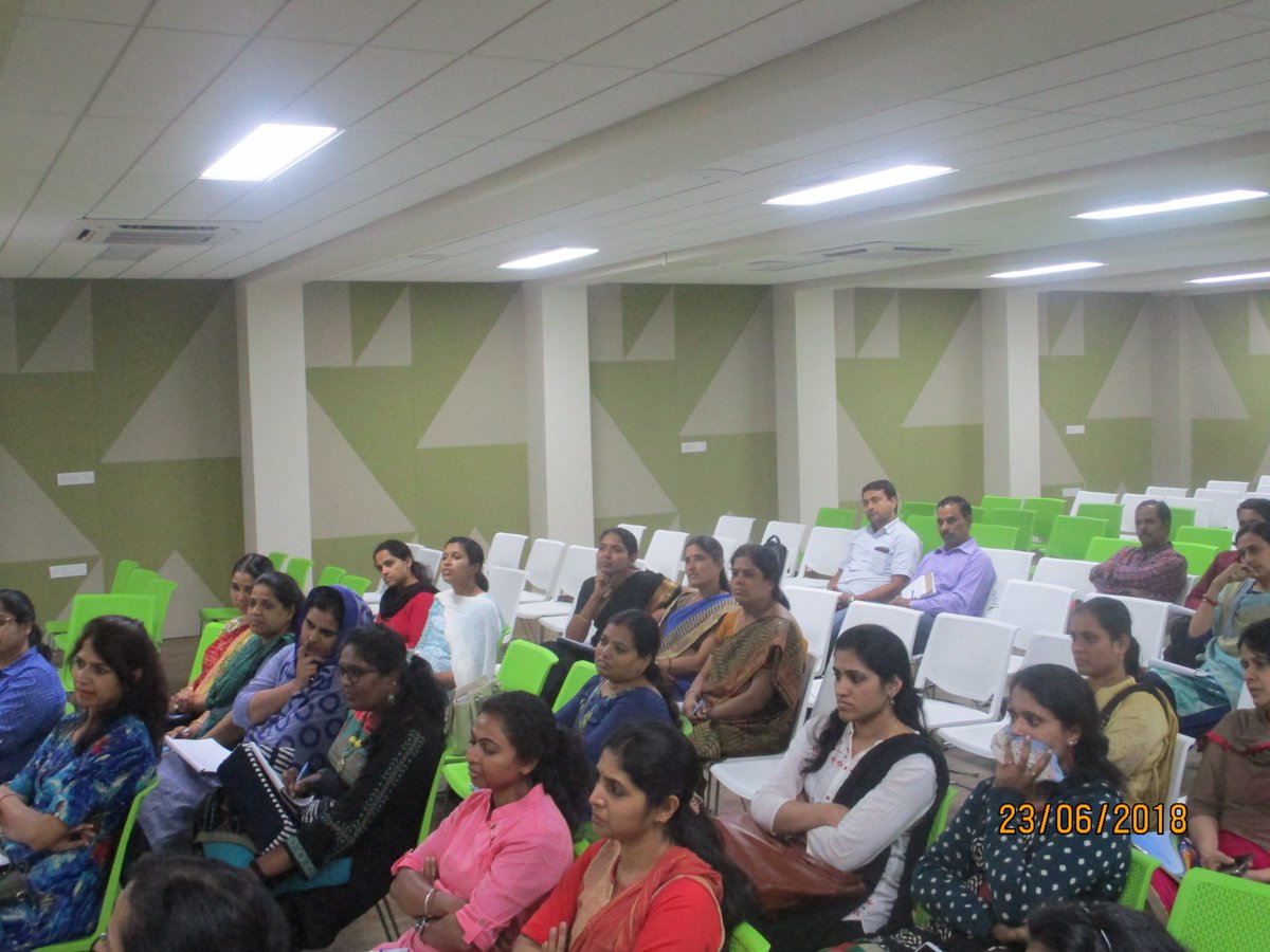 JHSBangalore's tweet photo. A shape of an apple or the shape of a water bottle, every aspect in our lives revolve around the principle of mathematical equations. Our faculties took to the task and brushed up their teaching skills at a #MathematicsWorkshop hosted at #JainHeritageSchoo #MondayMotivation https://t.co/Lo3mpI8ZWW