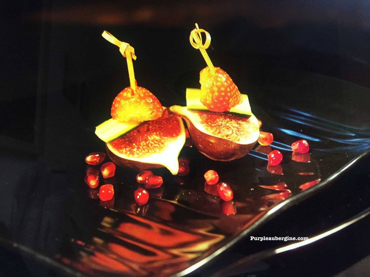 #handsinframe #moet #foodinhands #foodintheair #excellenceincatering #dolce #cater