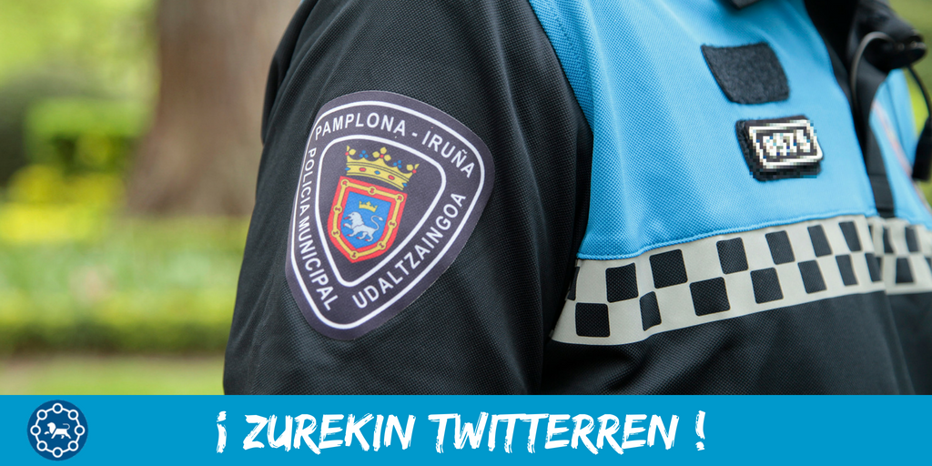 PoliciaPamplona's tweet photo. 50 urtetik gora daramagu gure hiriaren alde lanean
Zu zauden tokian egon nahi dugu zure segurtasuna bermatzeko, herritarrentzako hiri baten aldeko lanean

👮🏻‍♀️👮🏻‍♂️Gaurtik aurrera, zure esanetara egongo gara https://t.co/Ce1CPkcyN1