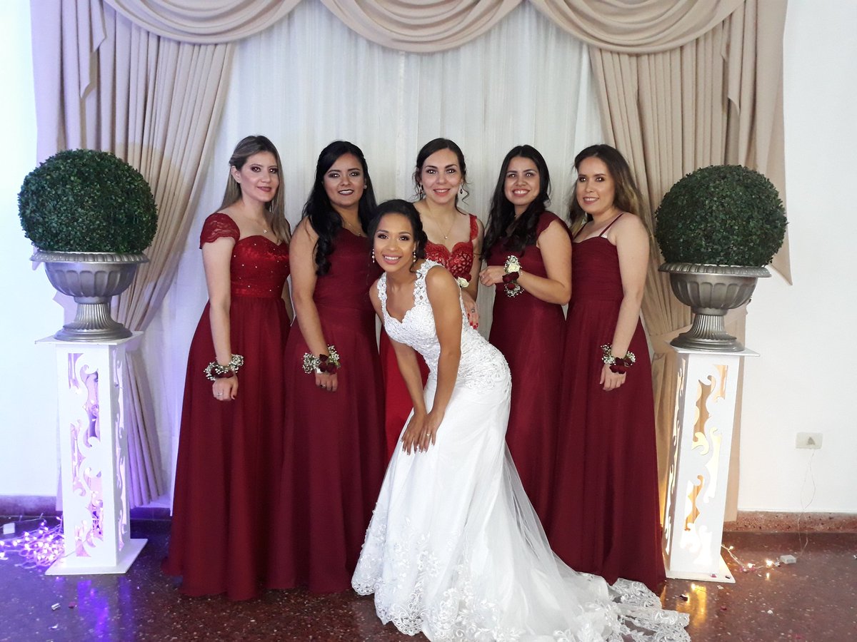 Won_Chu_Antunez's tweet photo. Noche mágica, compartiendo con ella😍 #BodaCyS #Wedding https://t.co/Qsos2tueTR