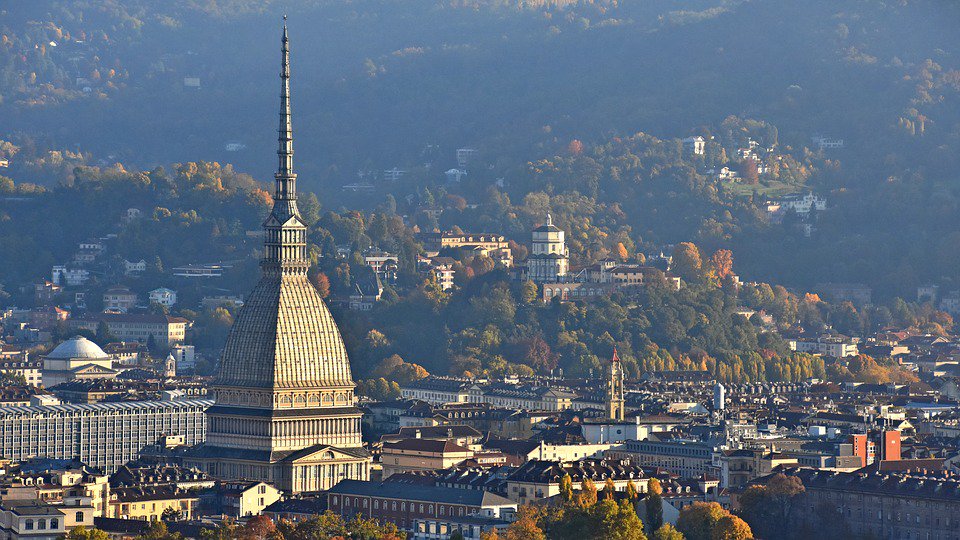 FERfreight's tweet photo. Offriamo servizi per trasporti e spedizioni a Torino! #FER #FERfreight #Import #Export #internationalforwarders #Torino
https://t.co/OTG5faLL0N https://t.co/dUG1Xnr8wT