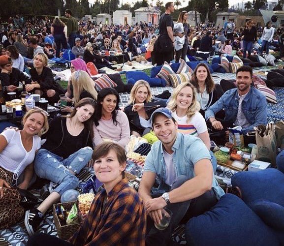 buddsrxse's tweet photo. didn’t know how much I needed this reunion until now MY HEART https://t.co/VsJmhdwqVo