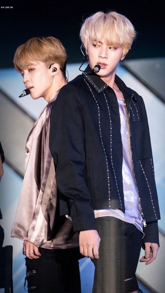 papochka_Suga's tweet photo. Это забавно, как песни изменяют нашу жизнь, правда? https://t.co/pyqngwEh0H