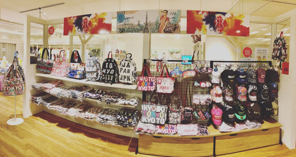 RobinRuthTokyo's tweet photo. Robin Ruth TOKYO🗼New shop in ODAIBA🗽 Funlife Store🐥❤️🎉 #robinruth #robinruthtokyo #robinruthoriginal #benoticed #tokyo2020 #tokyobackpack #tokyobag #tokyocap #japanbag #kawaii #pastercolors #flowerbag #flowerbackpack #flowercap #denimcap #sportscap #ロビンルス #東京 #お台場 https://t.co/V22Q6ZwJuc