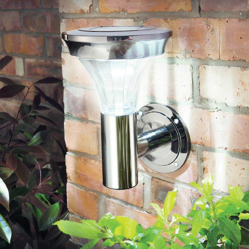 Lighting_Direct's tweet image. Upgrade your garden for less with 20% of selected stylish solar lights.

Hurry offer ends soon! lighting-direct.co.uk/special-offers…