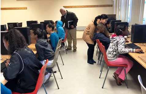 eyebraingym's tweet image. #MondayTestimonial &quot;The learners really enjoyed it and even the English teacher wanted to complete a lesson or two on #LABonline.&quot; - The principal of Hout Bay High School, Juan Julius. #makingadifference #ItsPossible #BePartOfIt #YesWeCan #CuttingEdge #Education #Inspire