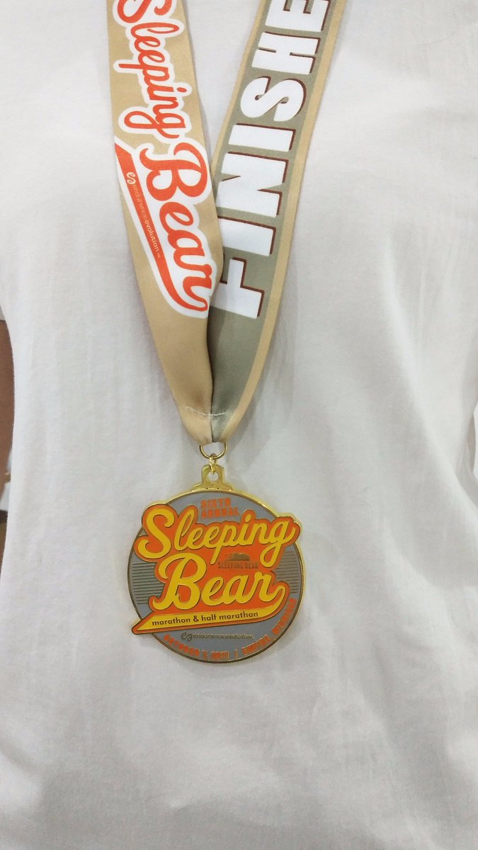 Medal like sunshine. <a href="/MedalsofAmerica/">Medals of America</a> <a href="/custommedalspro/">Custom Medals</a> <a href="/KShalfmarathon/">KS Half Marathon/5k</a> <a href="/mkelfmarathon/">Lakefront Marathon</a> @BRM26pt2 #Medallion #medals #marathon