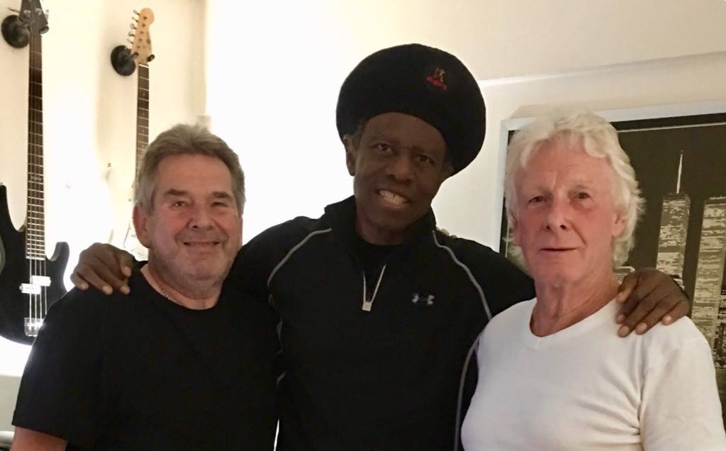 Brothers in arms...Trev (Hand Jive) our mucker, pal and road manager of The Equals from 1968-1973 with Eddy(brother, bestie, former member, founder and our prolific songwriter) and Pat (bassist and original member)
Great night, Great Memories, Dear Friends.
#50yearsofBabyComeBack