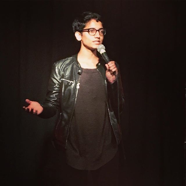 BedtimeStoryx's tweet photo. You have 2 minutes to decide if you're going to drop this.. @pallavigunalan @thecomedystore #bedtimestories #storytelling #openmic https://t.co/aGPeTw04BY https://t.co/49oiQDJCsH