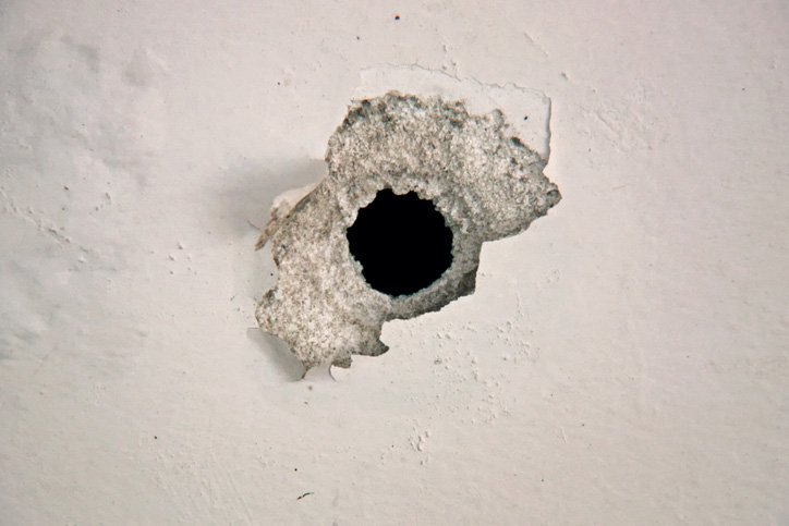 MP_Alarmas's tweet image. ¿Cuáles son los negocios más vulnerables ante robos por #butrón? Te los mostramos en nuestro blog. ow.ly/zRHM30kE1Ww