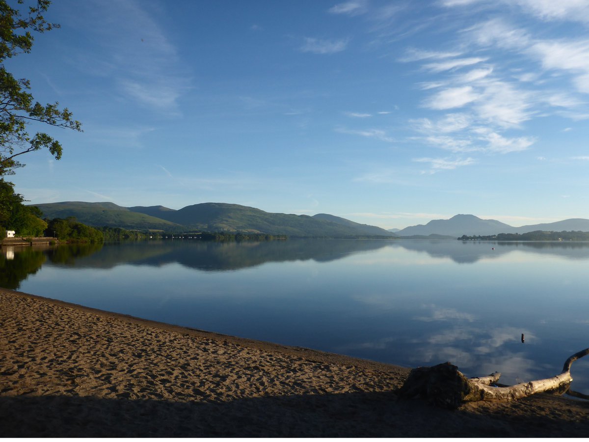 greginthewater's tweet photo. Magical start to the week with a 2km skins swim in #LochLomond just after 6am. Not a breath of wind, and the only chop was created by #wildswimming. Water warmed up to 13.7c and air 9c: just another summer's day in paradise. @lomondtrossachs @lovelochlomond #leaveonlybubbles https://t.co/H51PaQ8U7U