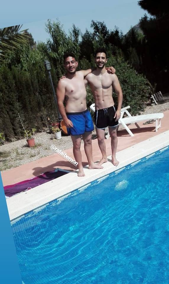 IsmaelMarin2's tweet photo. Primer bañito del verano 😌 https://t.co/jm0Q8FS2ar