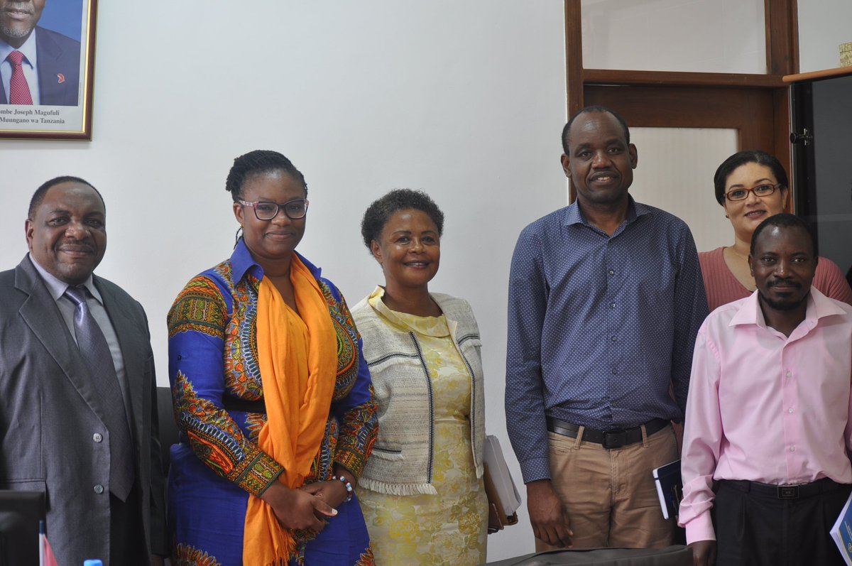 Createstz's tweet photo. We were honored to be visited by Michelle Mbo'o-tchouawou the Deputy Director of Programs from @AWARDFellowship. The @NM_AIST  @Createstz and @WISEFutures2017 are looking forward to fruitful collaborations. https://t.co/OsoIgucmHp