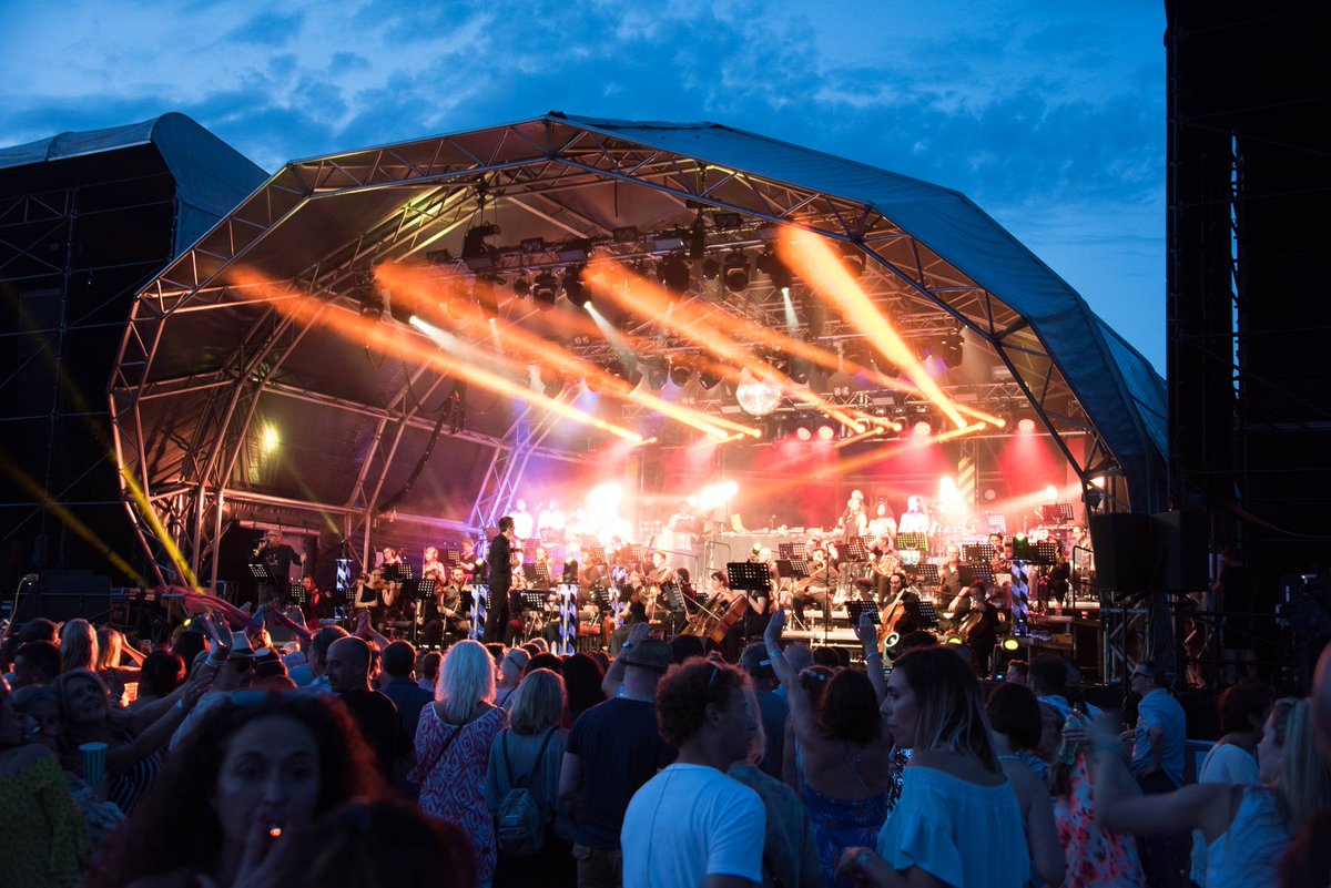 SouthbyProd's tweet image. Working for @Capital_Sound, we provided the festival audio package for some legendary artists from the 70’s, 80’s and 90’s at this year’s @happydaysfest
#dbaudiotechnik #ArrayProcessing #ShureUK #DiGiCo #LiveEvents #Festival #Summer #Eventprofs #HappyDays #HappyDaysFestival