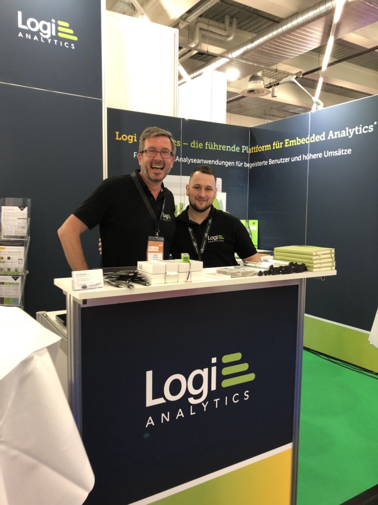 TomCahill_ie's tweet photo. Adrian and @Logi_jack at #TDWImuc #embeddedanalytics #ProdMgmt https://t.co/5ubgiaxl6m