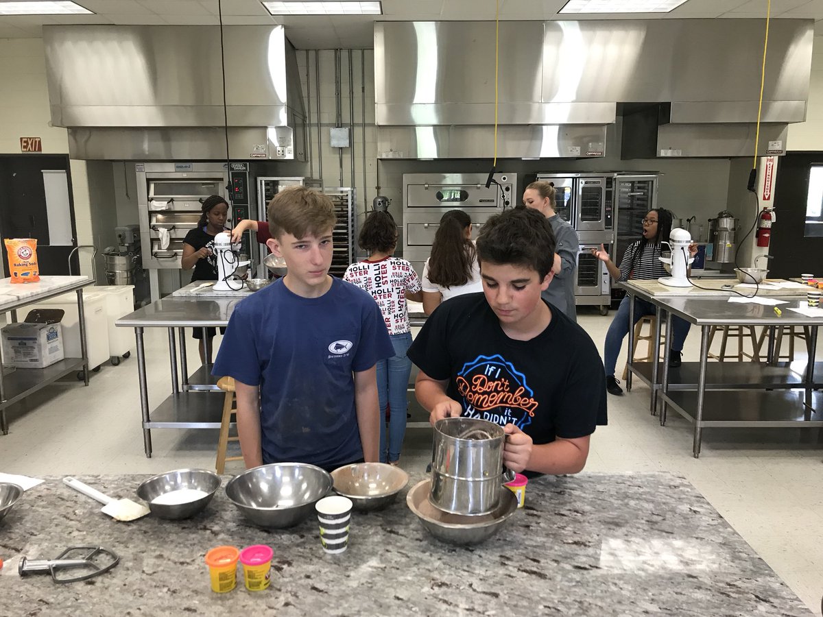 HVACTC's tweet photo. Chewy chocolate chip for starters and we close the afternoon with whoopie-pies. #BakingSummerCamp @VirginiaCTE @Bakingchefjay @Holicky @ChesterfieldVa @ColleenBryant16 @CATEC_Culinary @ccpsinfo @CCPSCTE @PBL_Peyton @ServSafe @BraveTart @seriouseats https://t.co/zDxFptnqQH