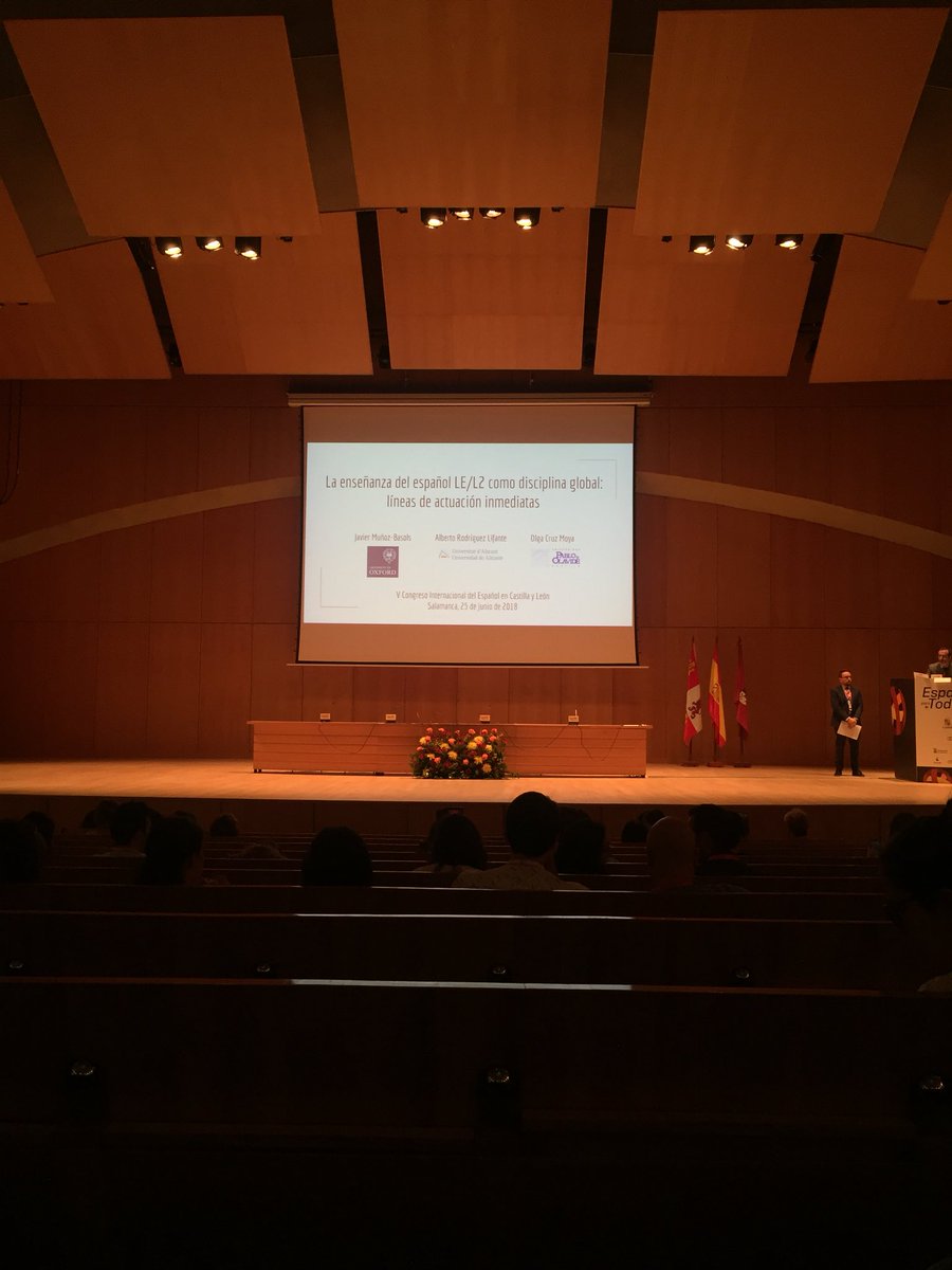 meganabuck's tweet photo. What’s the Spanish equivalent to “yaaaaaas”? #aatsp18 @AATSPglobal https://t.co/cCR4pC51Ak