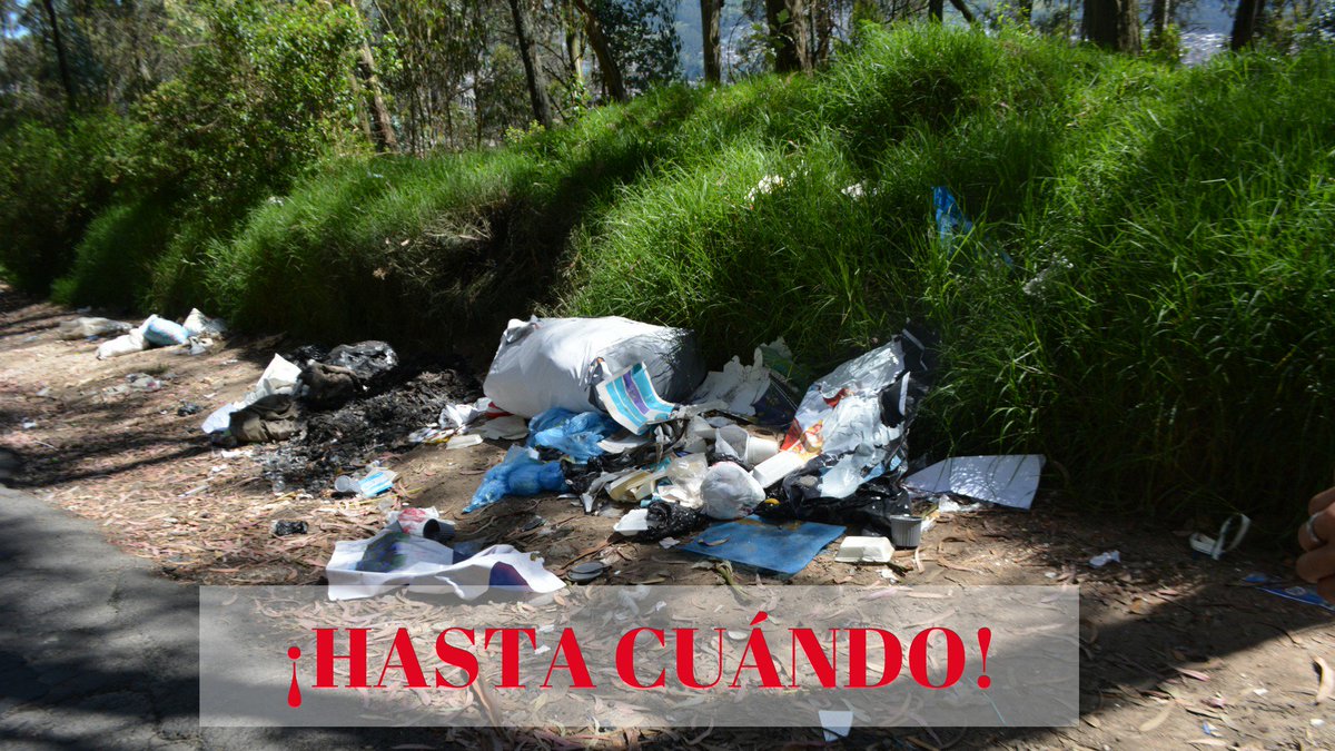 HastaCuando593's tweet photo. La basura se ha convertido en el pan de todos los días de Quito, es hora de actuar. https://t.co/AQ2ccwrOGC