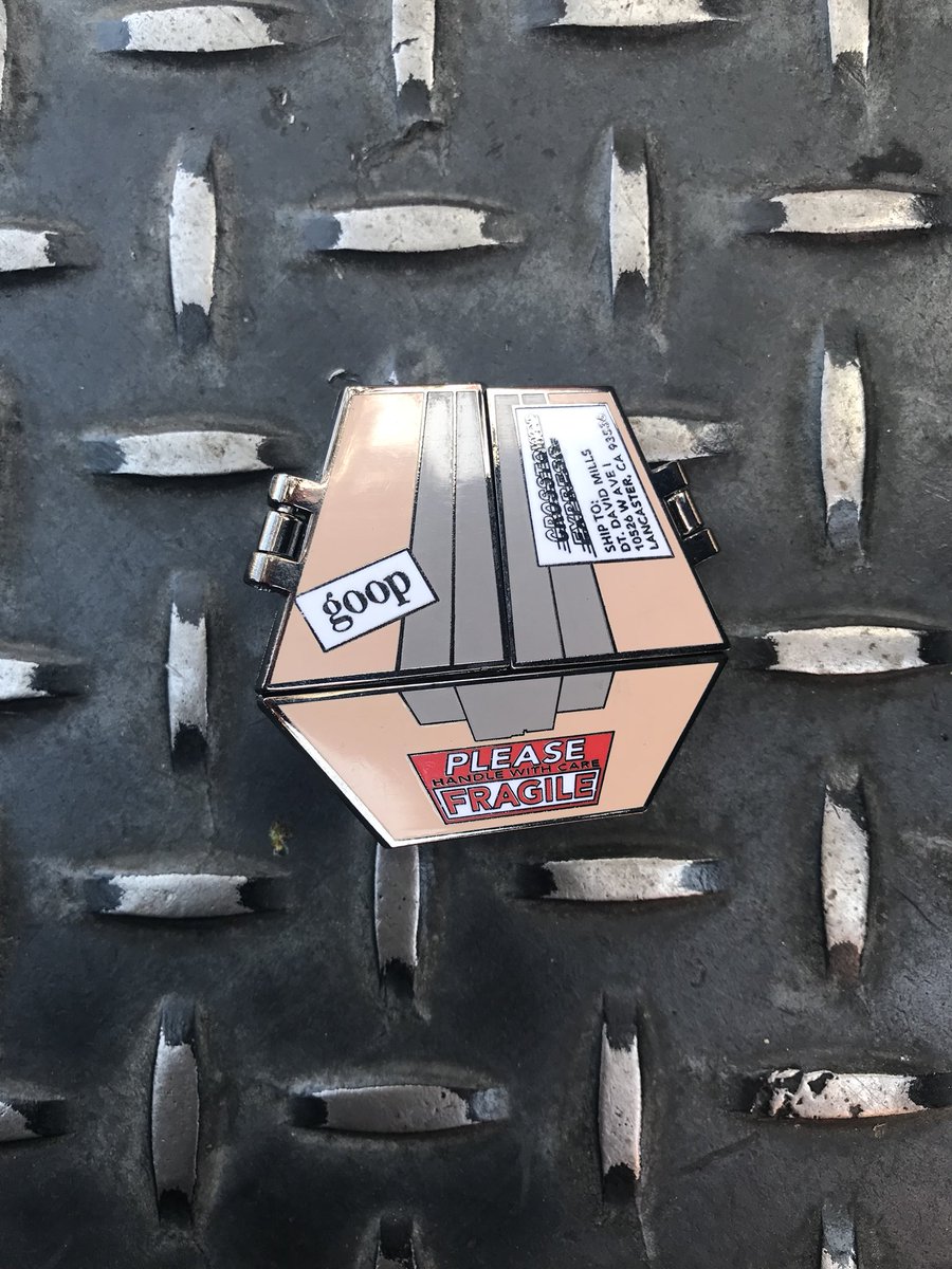Goop Morning! What’s in the box? 
radhoney.com #goop #se7en #pingame #enamelpin #pincollection