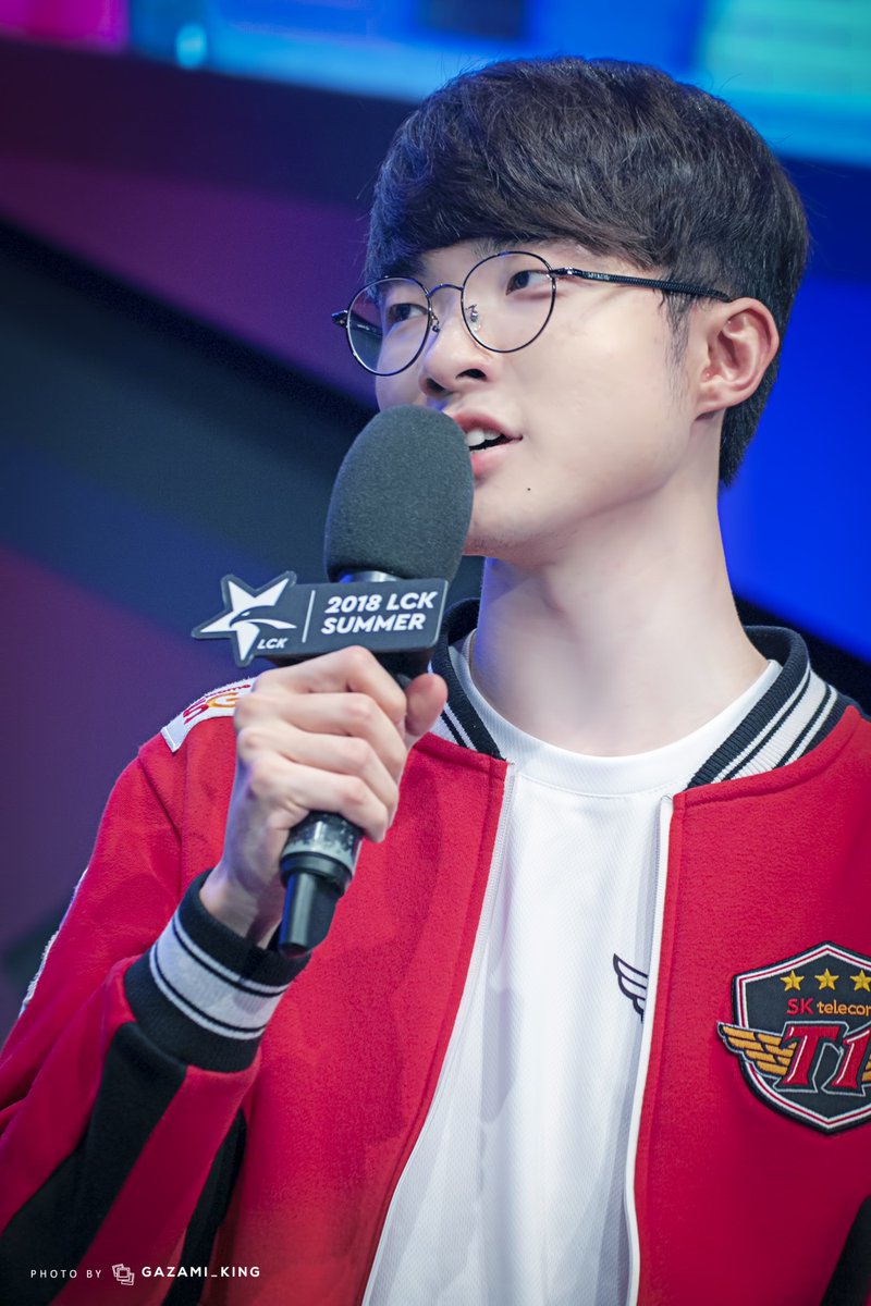 GAZAMIKING_pic's tweet photo. 20180624 SKT T1 FAKER 이상혁

첫 승리 인터뷰 넘 감격 ㅜㅅㅜ ... https://t.co/nu2zRKLrxV
