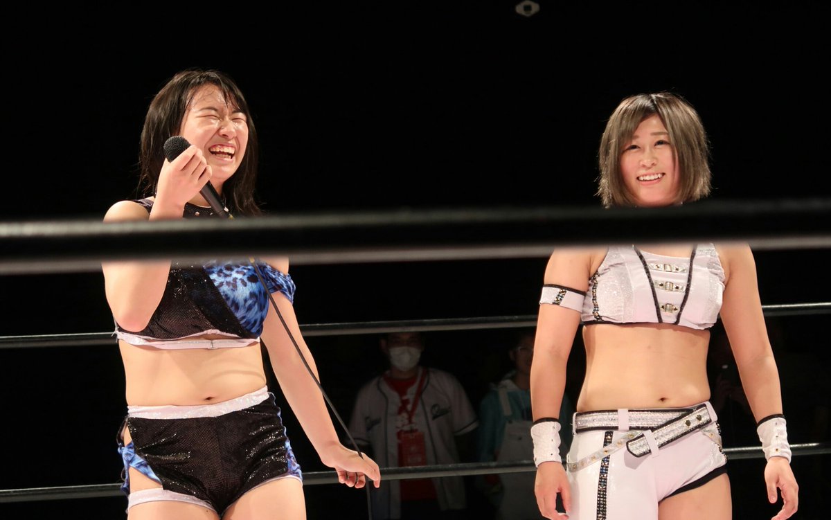 みならい 桃ちゃん 小波ちゃん ゴッデス巻こうではありませんか 因みに全く関係ないけど 桃ちゃんの年齢 と小波ちゃんの年齢を足しても みならいの方が年上だよ 若いっていいな スターダム 渡辺桃 小波