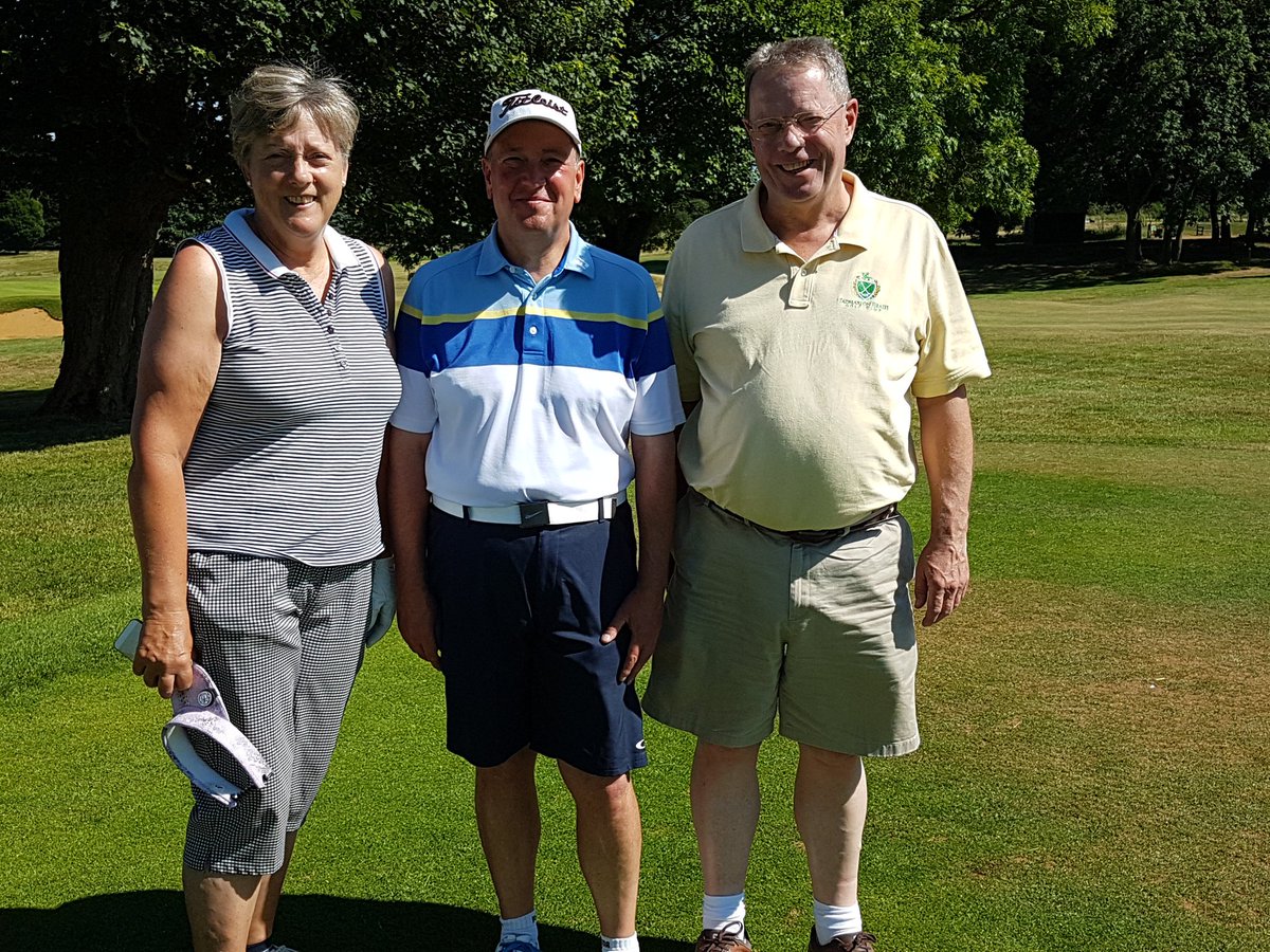RobertMott59's tweet photo. Charity Marathon - Round Two with Course Manager Jim McMurdo, Phil and Jane Hackett, DuncanWhite and Vice Captain Pete Fisher. https://t.co/jYH7M8khwt