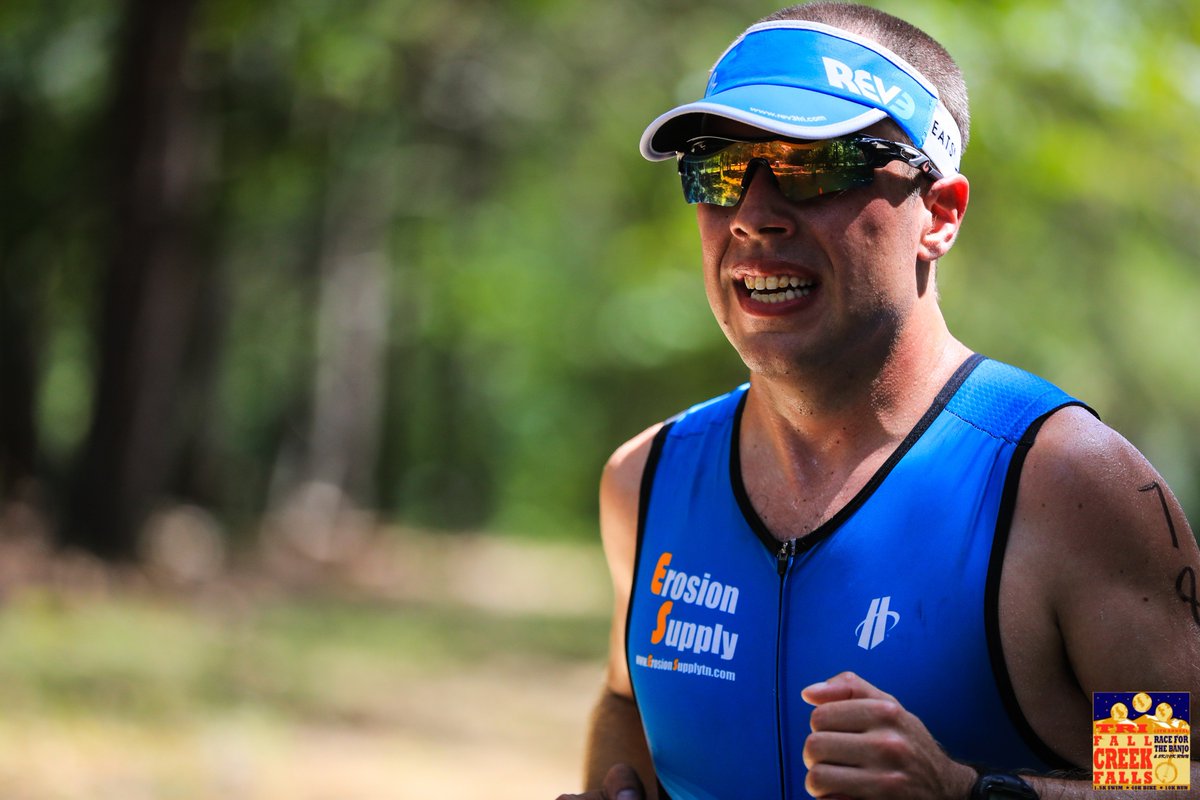 LostTransitions's tweet photo. With 8 weeks to go before his 140.6, host @chrisgerard compares full training notes with @TheRealDTingle 

Conclusion: Chris is crazy. 

Listen: https://t.co/33DgQ5pKbJ 

#Triathlon https://t.co/GUpAfXaFOr