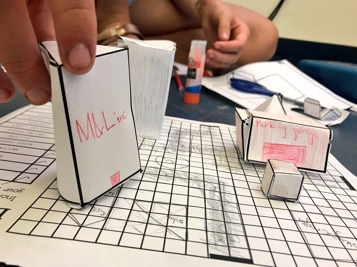 Miss_Keougah's tweet image. Wrapping up our #Geometricity projects today! #MathProjects #HandsOn