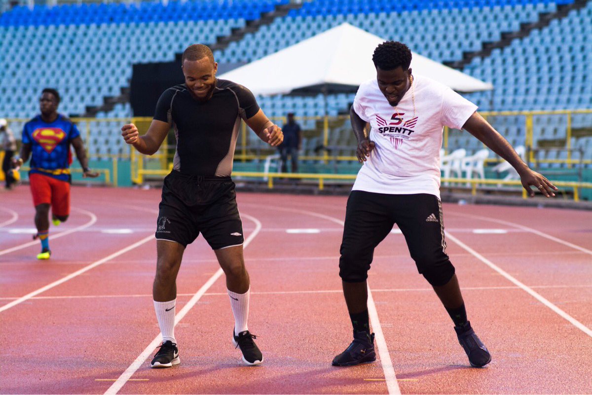 yannickd_cfc's tweet photo. @major_penny vs @ilandboy_Preedy
#lebehlebeh #dancingsummer https://t.co/NzdHwegZzB