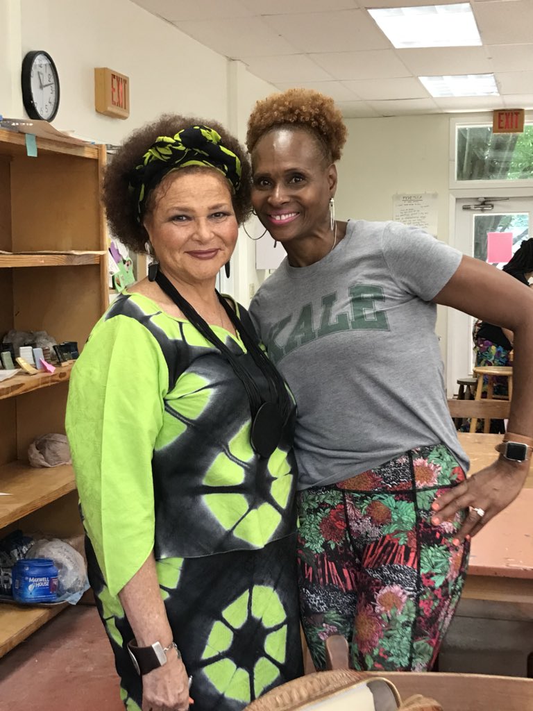drallenPHA's tweet photo. So humbled and honored to be retreating with these beautiful and brillant Black queens (Gloria Ladson-Billings, Lisa Delpit, Rachel Elizabeth Harding, Katurah Jenkins-Hall and Linda Mizell) in education @akademic @LisaDelpit @joyceking @PHACharter #siec2018 https://t.co/CRQ6c2NAwO