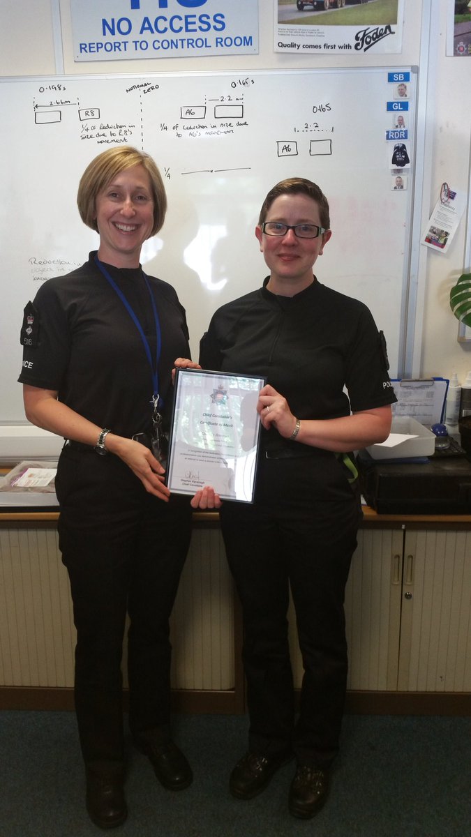 #proud to recognise PC Brennan with a Chief Constable's Certificate of Merit. She gave CPR whilst off duty. #neveroffduty #morethancrimefighters @EFciu