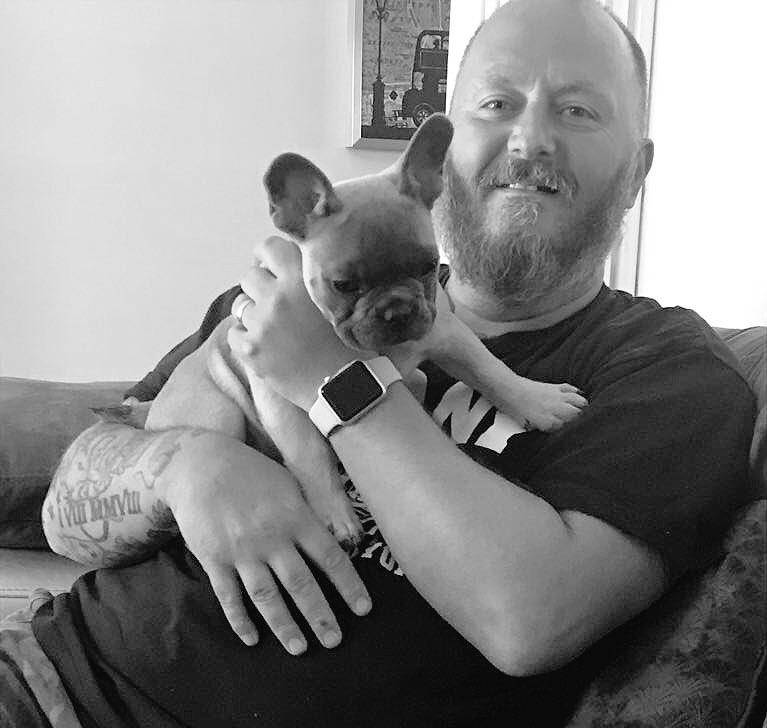 Diggler630's tweet photo. Babysitting duties #diggler630 style! Winston &amp; Loki having a afternoon play! #diggler630 #pipistrelles #stellapoo https://t.co/RmmlCdEtL0