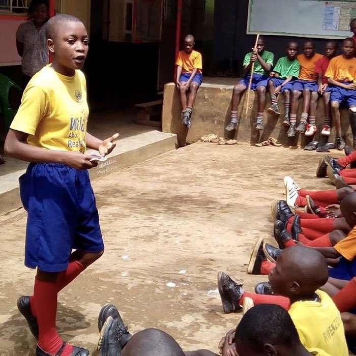 #MondayMotivation: #STFScholar Esther who’s running for Head Prefect against 2 boys at <a href="/AAHUganda/">REACH for Uganda</a>. She urged student voters to help bring gender equality to student leadership. 🙌🏽

You’ve earned our vote, Esther. 🗳