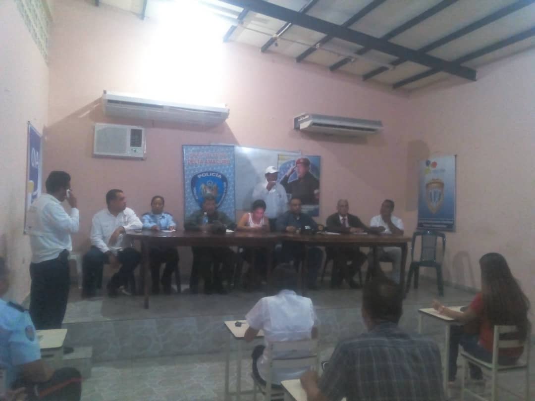 CICPC_259's tweet image. #CICPC, JEFE DELEGACION ESTADAL DELTA AMACURO, PRESENTES EN  RUEDA DE PRENSA CON LOS DIFERENTES ORGANISMOS DE SEGURIDAD DEL ESTADO, DANDO A CONOCER LOS RESULTADOS DEL OPERATIVO FIN DE SEMANA TUCUPITA SEGURA 2018, @DouglasRicoVzla , @Cicpc376, @PRENSACICPC