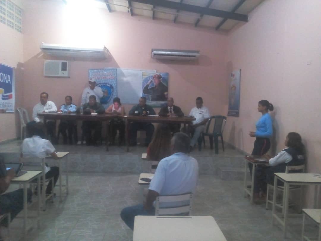 CICPC_259's tweet image. #CICPC, JEFE DELEGACION ESTADAL DELTA AMACURO, PRESENTES EN  RUEDA DE PRENSA CON LOS DIFERENTES ORGANISMOS DE SEGURIDAD DEL ESTADO, DANDO A CONOCER LOS RESULTADOS DEL OPERATIVO FIN DE SEMANA TUCUPITA SEGURA 2018, @DouglasRicoVzla , @Cicpc376, @PRENSACICPC