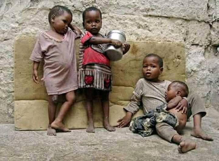 RosemarieZhang's tweet photo. Enough is enough...
This children are our leaders of tomorrow.
Who will feed them wen mom and dad aren't there.
#morelove
#lesskilling
#justpeac
#weallneedeachother. https://t.co/zN8udGXK6c