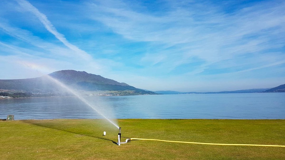CarlingfordIRE's tweet photo. Greenore Golf Club greens getting some sprinkler treatment this morning

@greenoregc @IrishGolferMag @IrishGolfPhotos @EarthandClouds @ThePhotoHour @PictureIreland @ancienteastIRL @beaueire @VisitLouthIE @ https://t.co/0a4j5W41zi