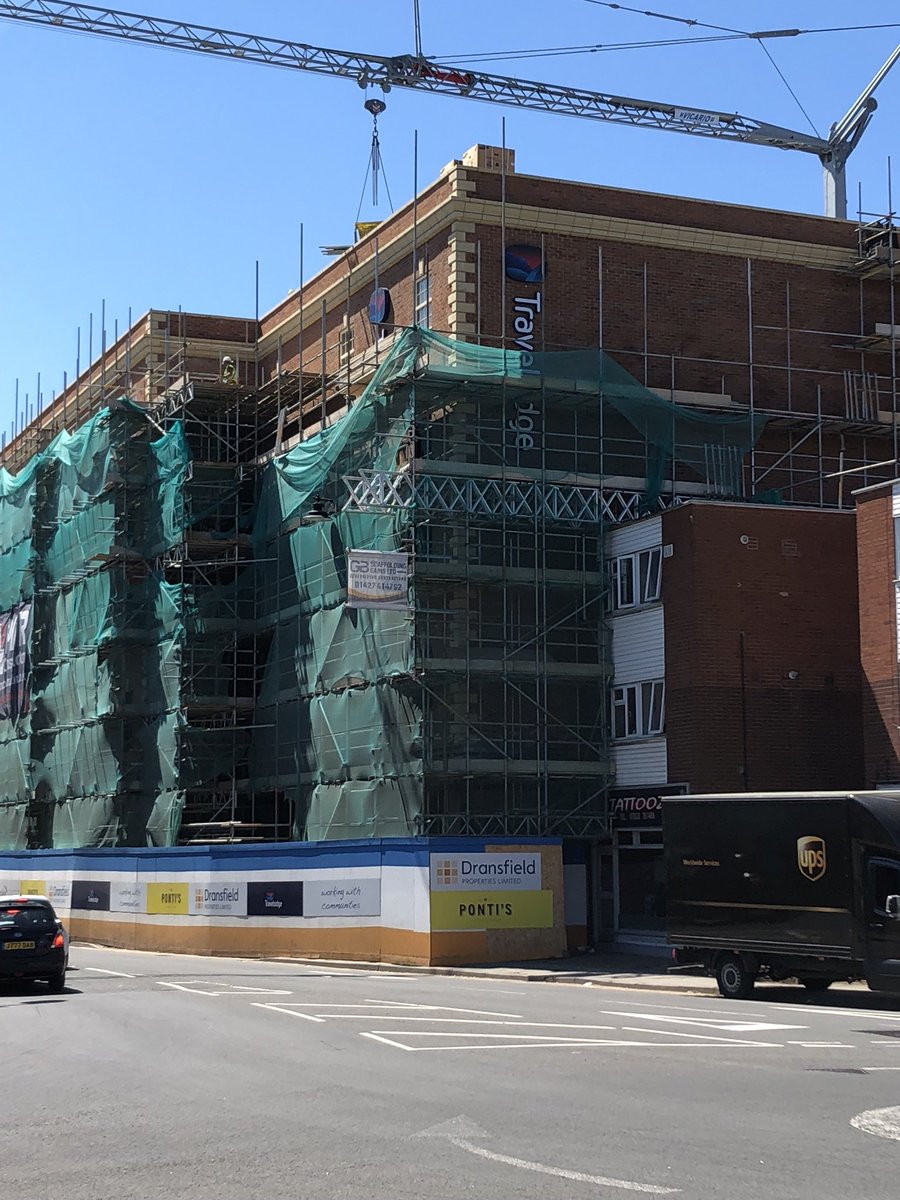 owbrickworkltd's tweet photo. Travelodge at Gainsborough edging towards completion for @PDR_Team https://t.co/IlRNisttlb
