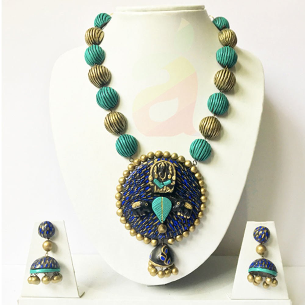 RangDeStudio's tweet photo. Showcase your ethnic style with beautiful handcrafted Terracotta Jewellery available @colorinstudio

Shop online : https://t.co/LzZvX4iqxw

https://t.co/gm70QYYZ3g | Call/WhatsApp : +91 8150010700⠀
.
.

#jewellery #terracotta  #ethnic  #colorinstudio #bangalore  #handcrafted https://t.co/NmlUxND4jr