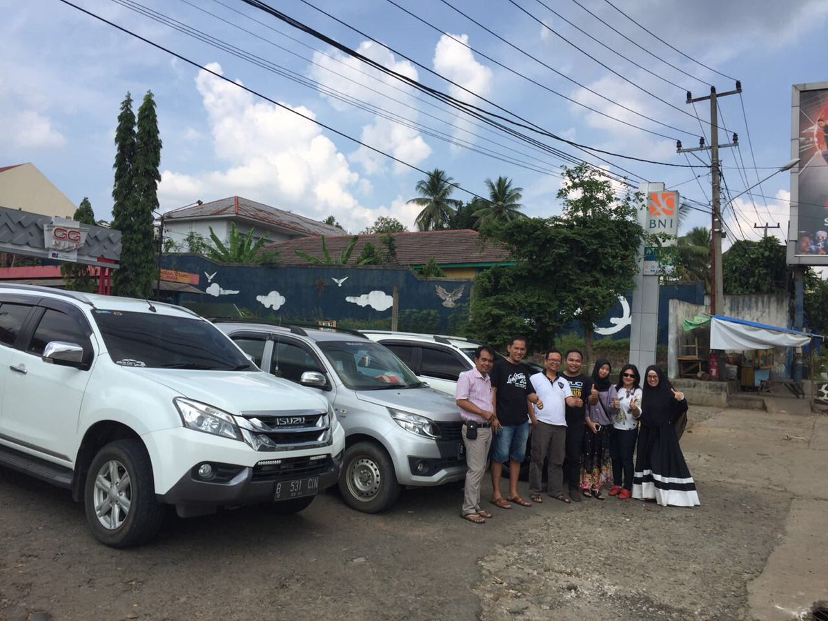 TeruciC's tweet photo. #teruciindonesia #terucichapterlampung #teruci #terucichapung #lampung #solidguyubeksis #teruciers @Teruciers @ToyotaID @DaihatsuInd @GardaOto @pertamina @Pertaminalub https://t.co/4PmDkCkkzY