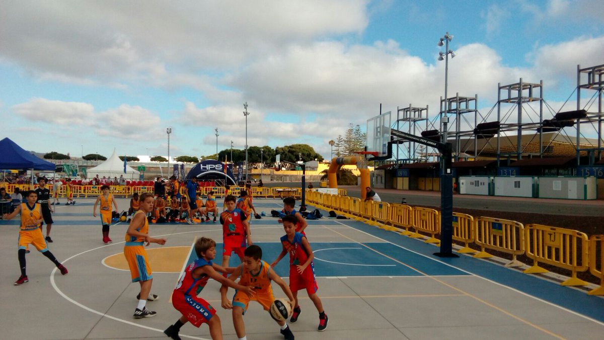 GranCanariaDep's tweet photo. #BALONCESTO🏀| ACBKIDS Cup
Arranca la primera edición del Mundialito #ACB en Gran Canaria👏
#GCIslaEuropeadelDeporte #GCEuropeanIslandOfSport https://t.co/reXgPr0azV