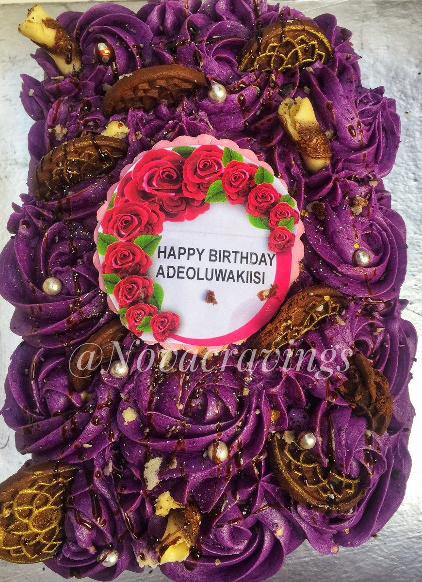 novacravings's tweet photo. Redvelvet Cake loaf and coconut cupcakes to start your week. 💜💜 https://t.co/0T3TinLkQq